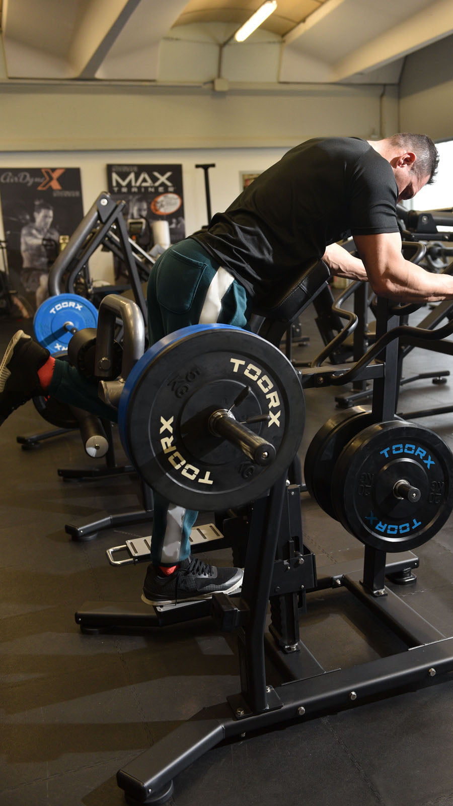 FWX-5000 STANDING LEG CURL
