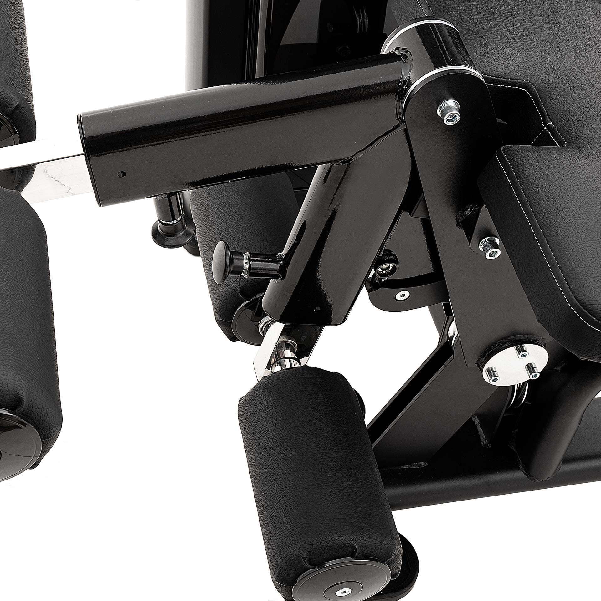 S550 LEG CURL